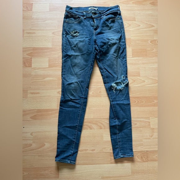 Levi’s Size 28 710’s blue - Picture 1 of 2